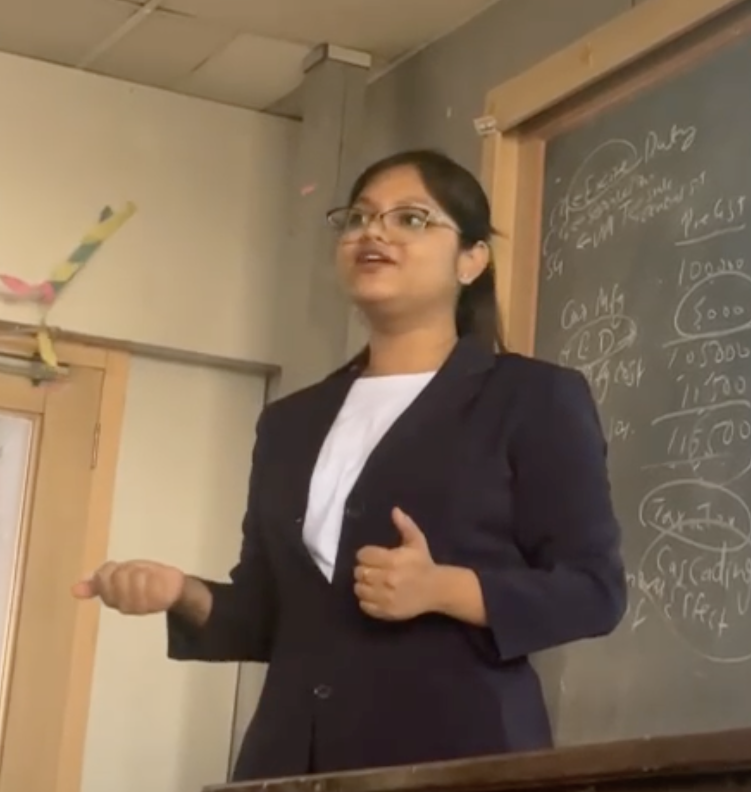 Digital Ankita Mishra - Digital Marketing Coach in a seminar